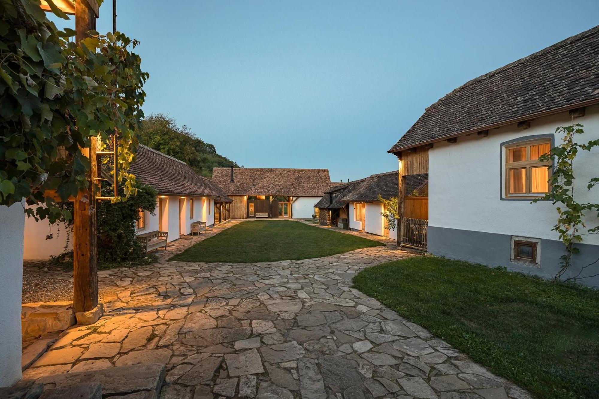 Mesendorf Gasthaus Buitenkant foto